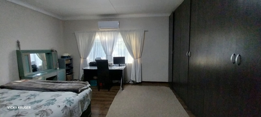 3 Bedroom Property for Sale in Hadison Park Northern Cape